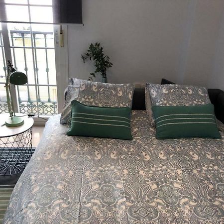 Апартаменты Charming Loft Malaga Centre Экстерьер фото